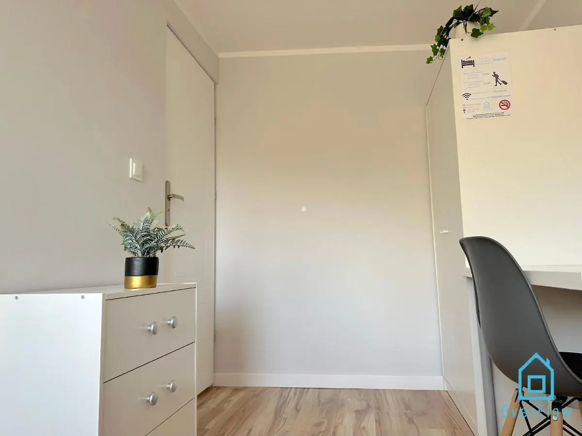 Beksinski Room -10 Minutes To Gdansk Old Town & Sea Rum i privatbostad
